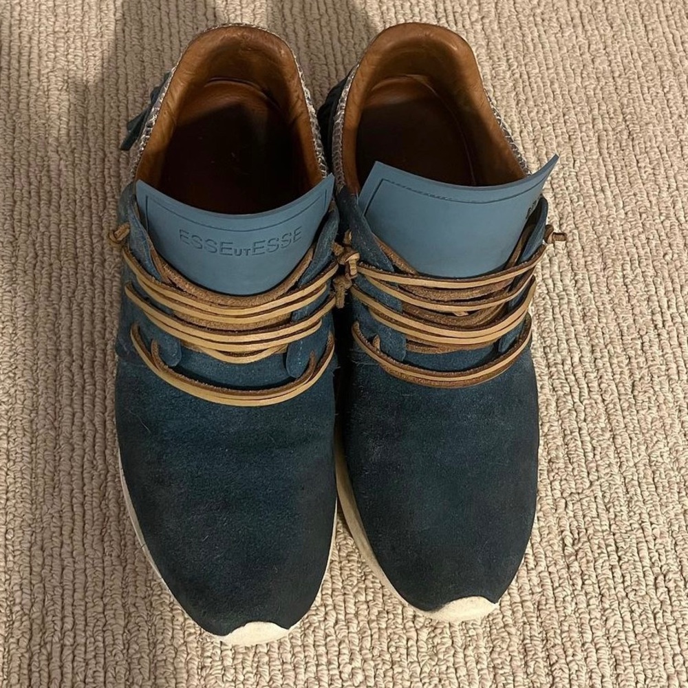 Esseutesse fringe shoes for sale!